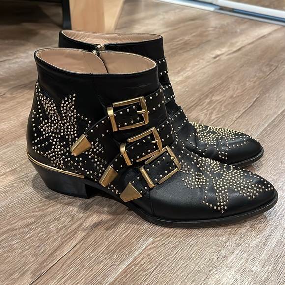 Chloe Susanna Ankle Short Boots, Black with Gold Hardware, Size 38